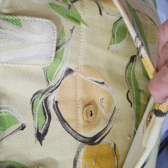 NWT Vince Camuto Amia La Frutta🍋🍏 Print Canvas Shoulder Bag Tote - Picture 9 of 13